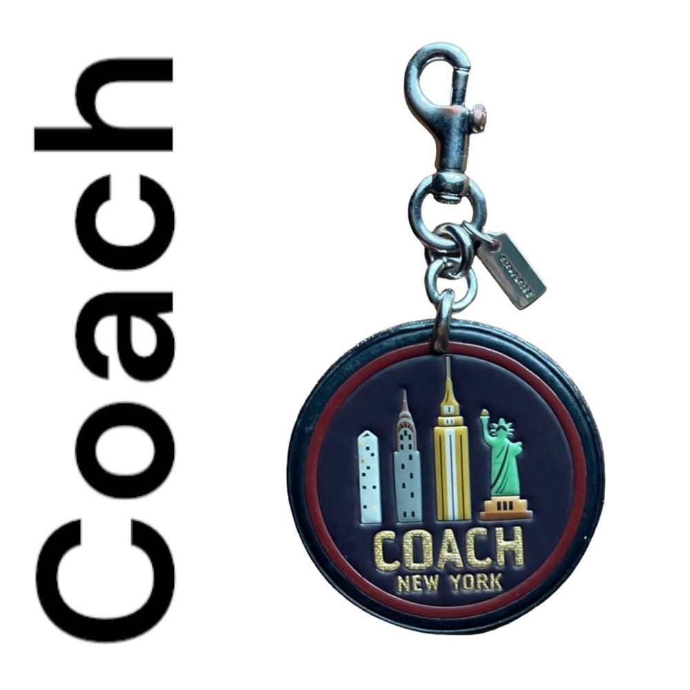 Coach New York NYC Skyline Leather Bag
Charm / Key Chain F32687